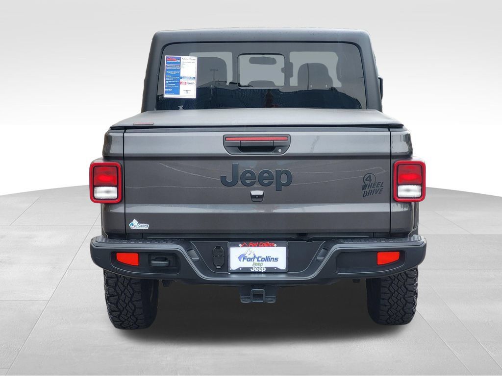 Used 2022 Jeep Gladiator Sport AWD/4WD image 7