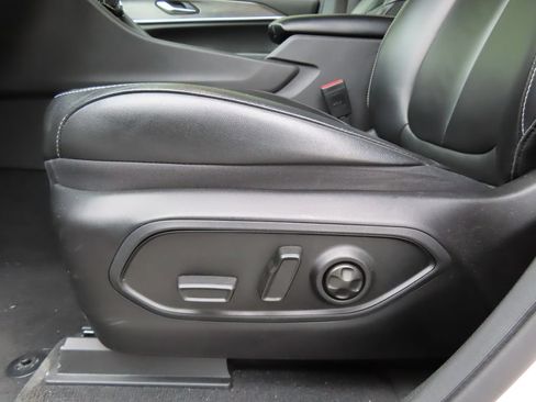 Certified 2023 Jeep Grand Cherokee L Limited AWD/4WD image 7