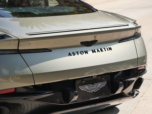 Used 2025 Aston Martin DB12 Coupe RWD image 8