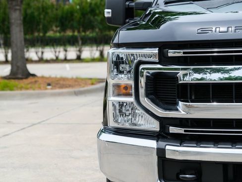 Used 2022 Ford F350 XLT AWD/4WD image 5