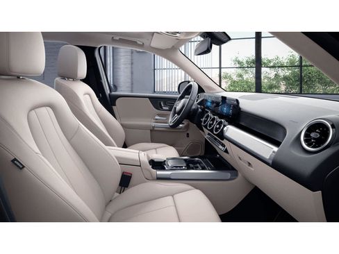 Used 2022 Mercedes-Benz GLB 250 image 6