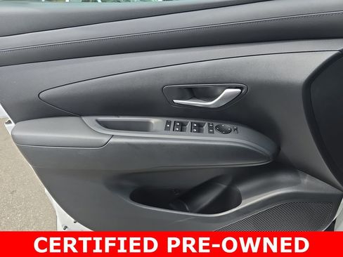 Used 2025 Hyundai Santa Cruz SE FWD image 27