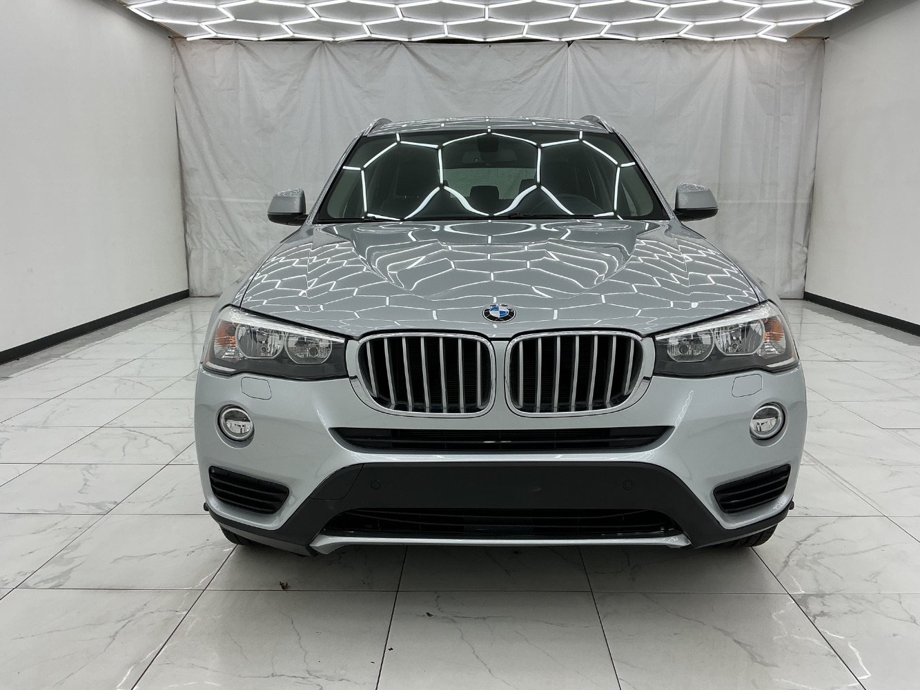 Used 2017 BMW X3 xDrive28i AWD/4WD image 5