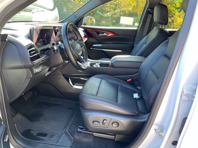 Used 2024 Chevrolet Traverse Z71 w/ Enhanced Driving Package AWD/4WD image 39