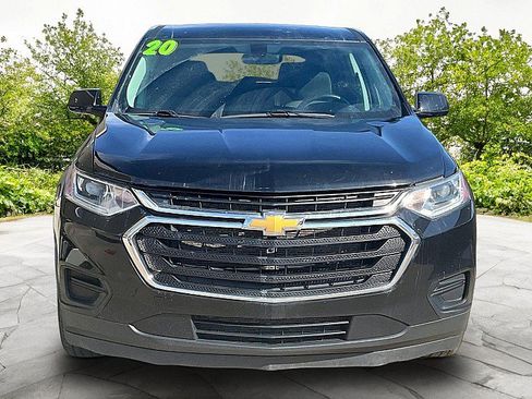 Used 2020 Chevrolet Traverse LS image 2