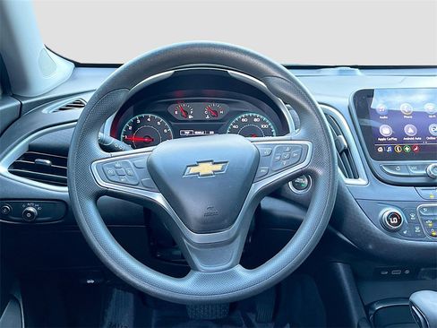 Used 2022 Chevrolet Malibu LT image 11