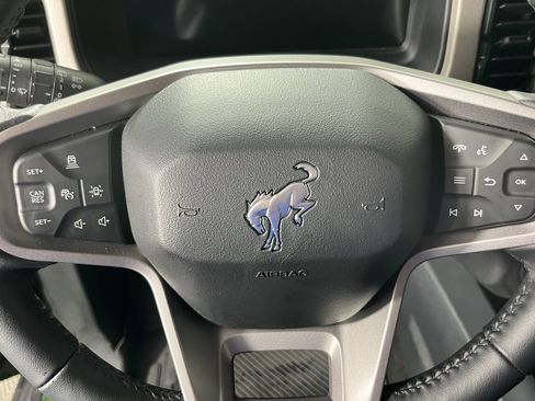 Used 2025 Ford Bronco Outer Banks image 18