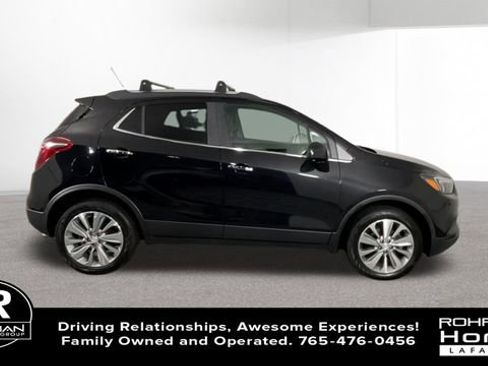 Used 2020 Buick Encore Preferred w/ Safety Package AWD/4WD image 2