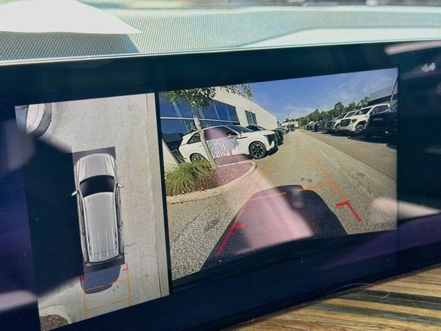 Certified 2025 Cadillac Escalade Sport Platinum w/ LPO, ONYX Package AWD/4WD image 14