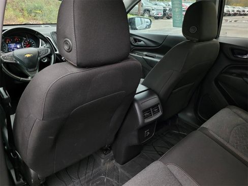 Certified 2024 Chevrolet Equinox LT w/ LPO, Floor Liner Package image 32