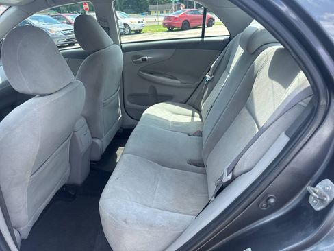 Used 2010 Toyota Corolla LE FWD image 13