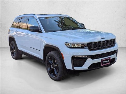 New 2026 Jeep Grand Cherokee Limited w/ Limited Altitude Package AWD/4WD image 6