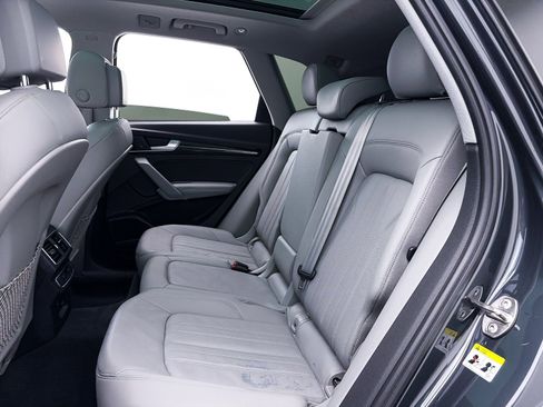 Used 2018 Audi Q5 Prestige w/ Prestige Package image 41