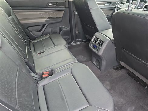 Used 2022 Volkswagen Atlas SE w/ Panoramic Sunroof Package image 13