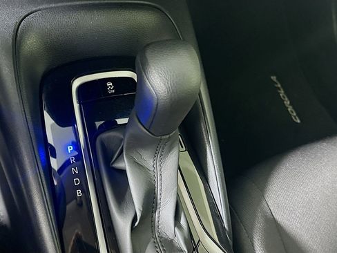 Used 2022 Toyota Corolla LE w/ Carpet Mat Package (TMS) image 24