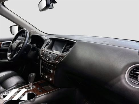Used 2019 Nissan Pathfinder Platinum AWD/4WD image 33