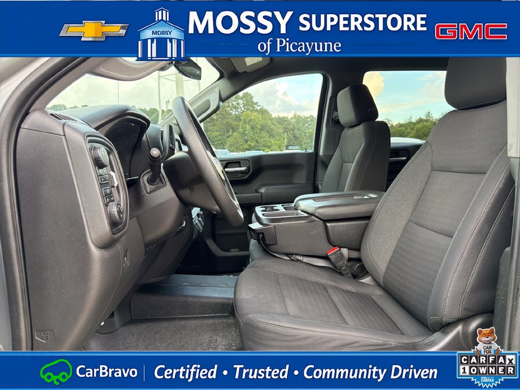 Certified 2023 Chevrolet Silverado 1500 Custom Trail Boss w/ LPO, Dark Essentials Package AWD/4WD image 11