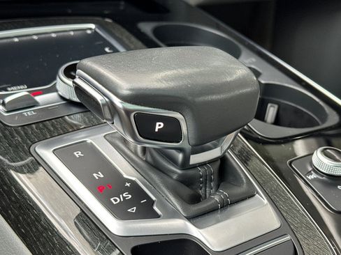 Used 2019 Audi Q7 3.0T Premium Plus w/ Premium Plus Package image 27