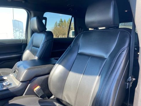 Used 2021 Ford Expedition XLT AWD/4WD image 14