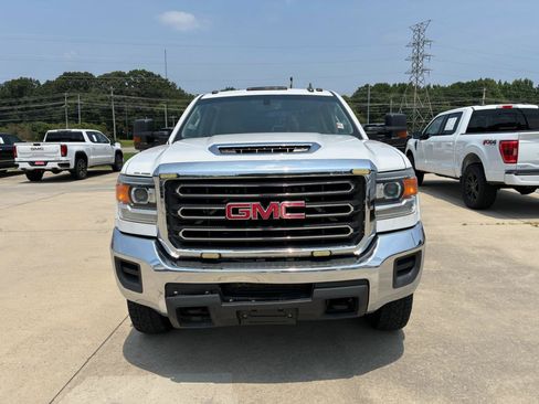 Used 2019 GMC Sierra 3500 4x4 Crew Cab w/ Sierra Convenience Package image 3