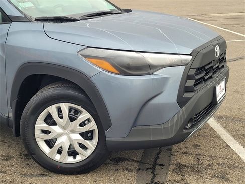 New 2026 Toyota Corolla Cross L image 3