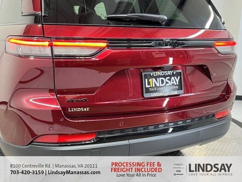 New 2025 Jeep Grand Cherokee Altitude image 6