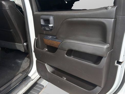 Used 2019 GMC Sierra 2500 Denali w/ Duramax Plus Package AWD/4WD image 13
