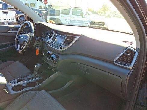 Used 2017 Hyundai Tucson SE image 11