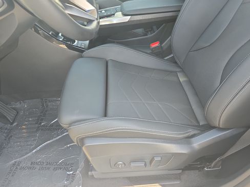 Used 2026 BMW X2 xDrive28i AWD/4WD image 17