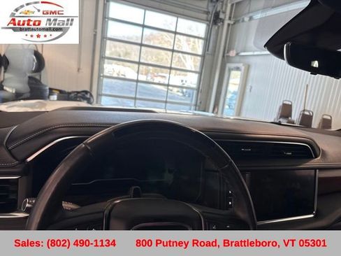 Used 2023 GMC Yukon Denali Ultimate image 14