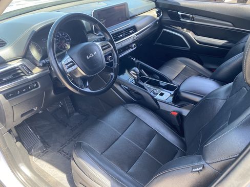 Used 2022 Kia Telluride EX w/ EX Premium Package AWD/4WD image 17