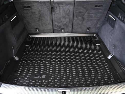 Used 2020 Audi SQ5 Prestige w/ Prestige Package image 36