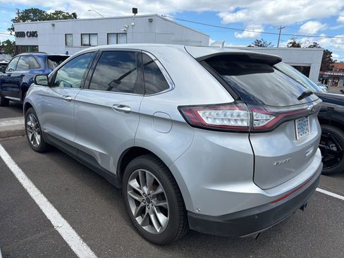 Used 2018 Ford Edge Titanium w/ Equipment Group 302A AWD/4WD image 4