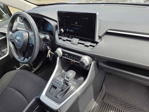 Certified 2025 Toyota RAV4 LE AWD/4WD image 12