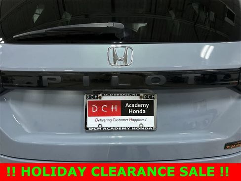 Used 2024 Honda Pilot TrailSport image 28