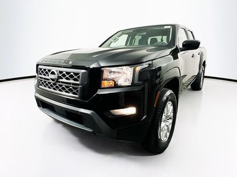 Certified 2023 Nissan Frontier SV w/ SV Convenience Package AWD/4WD image 3