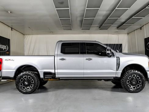 Used 2024 Ford F250 Platinum AWD/4WD image 5