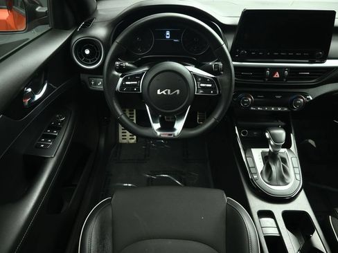 Certified 2022 Kia Forte GT-Line w/ GT-Line Premium Package FWD image 5