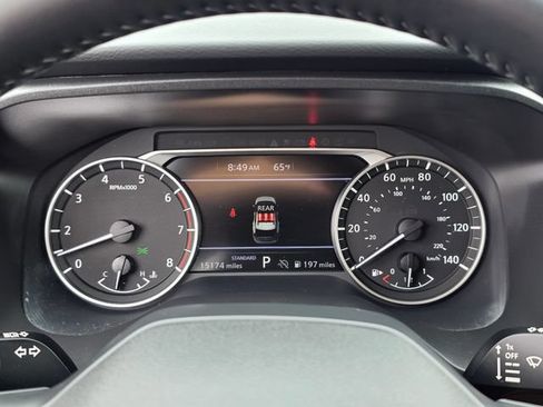 Used 2025 Nissan Rogue SV FWD image 21
