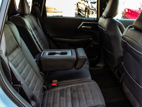 New 2026 Mitsubishi Outlander Trail Edition image 39