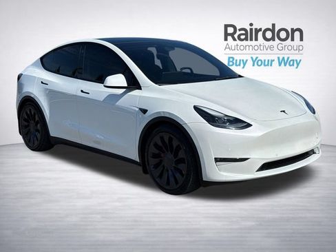 Used 2022 Tesla Model Y Performance AWD/4WD image 1