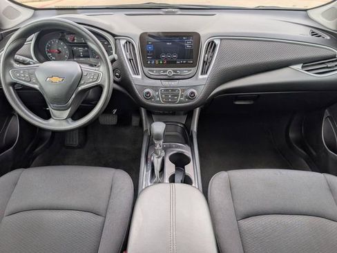 Used 2024 Chevrolet Malibu LT FWD image 24