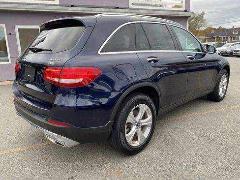 Used 2018 Mercedes-Benz GLC 300 GLC 300 4MATIC Sport Utility 4 image 4