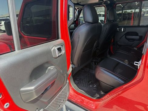 Used 2021 Jeep Gladiator Sport AWD/4WD image 16