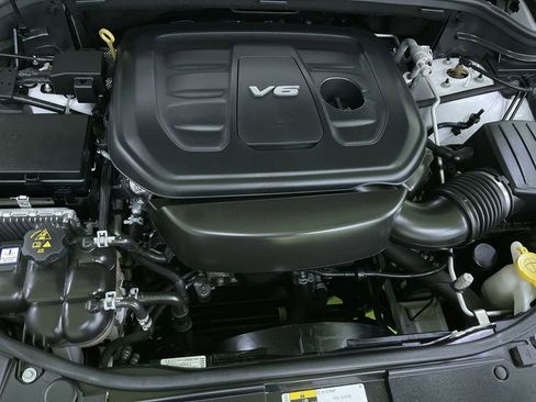 Used 2018 Jeep Grand Cherokee Overland image 31