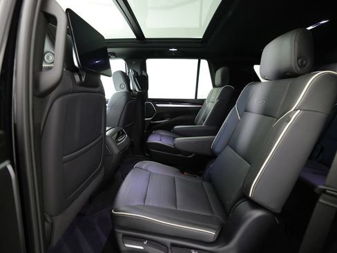 Used 2025 Cadillac Escalade Sport w/ Touring Package AWD/4WD image 16