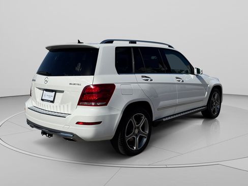Used 2014 Mercedes-Benz GLK 250 BlueTEC 4MATIC image 5