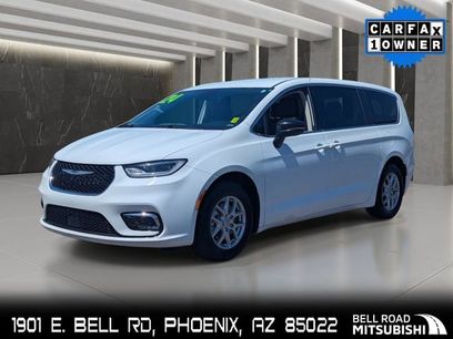 Used 2024 Chrysler Pacifica Touring-L