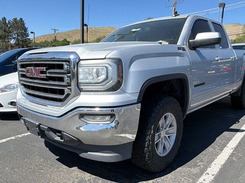 Used 2016 GMC Sierra 1500 SLE w/ SLE Value Package AWD/4WD image 4