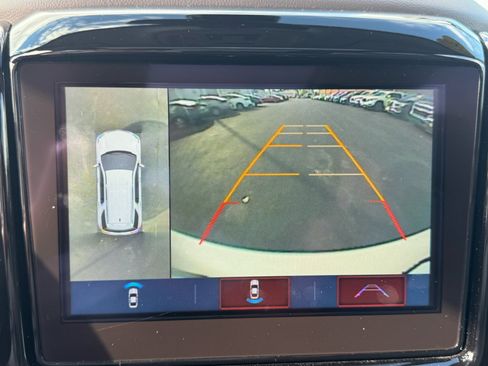 Used 2018 Chevrolet Traverse Premier image 40